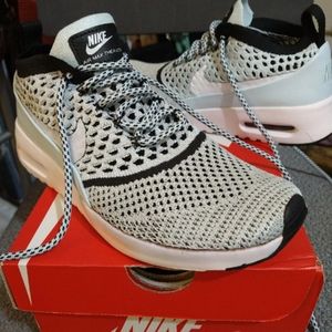 Nike Air Max Thea sneakers size 6.5 mint green/blue.